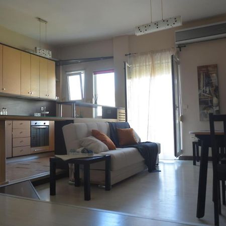 Modern Apartment, 5΄ Walk From Central Metro Station أثينا المظهر الخارجي الصورة