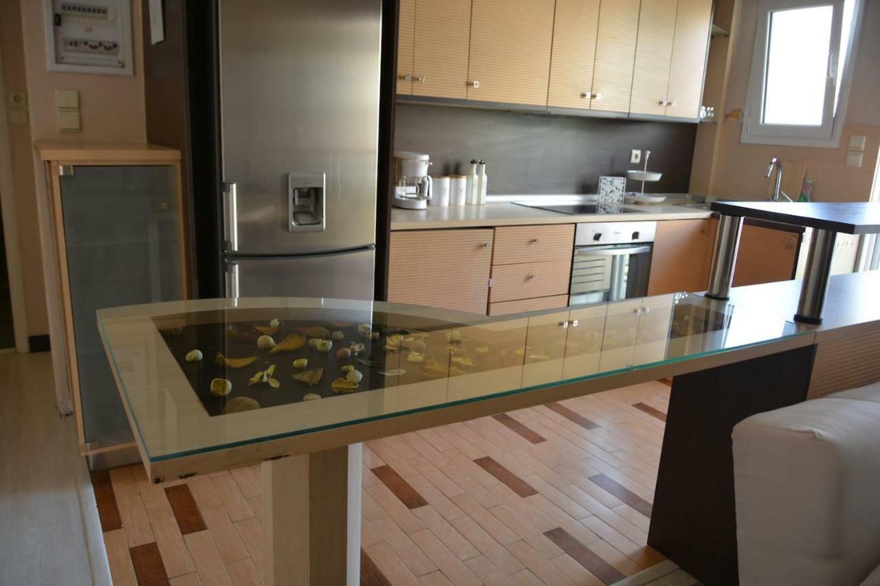 Modern Apartment, 5΄ Walk From Central Metro Station أثينا المظهر الخارجي الصورة