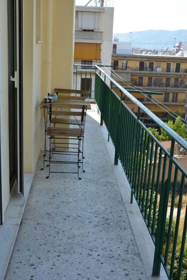 Modern Apartment, 5΄ Walk From Central Metro Station أثينا المظهر الخارجي الصورة