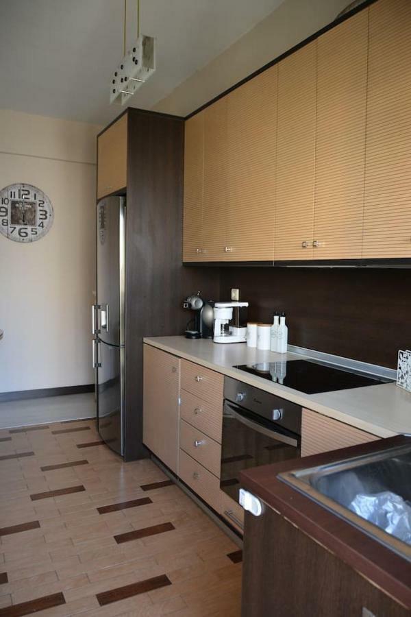Modern Apartment, 5΄ Walk From Central Metro Station أثينا المظهر الخارجي الصورة