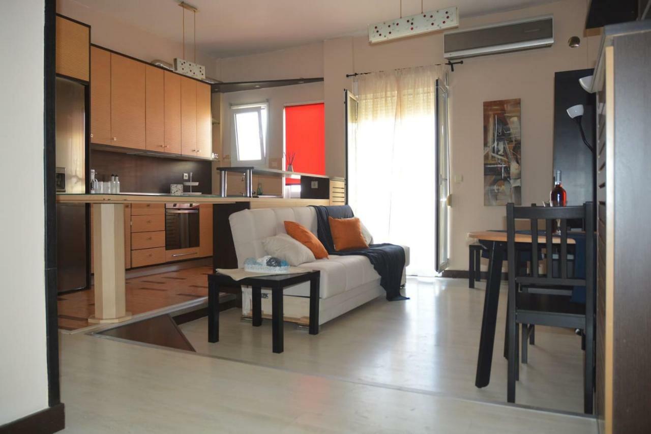 Modern Apartment, 5΄ Walk From Central Metro Station أثينا المظهر الخارجي الصورة