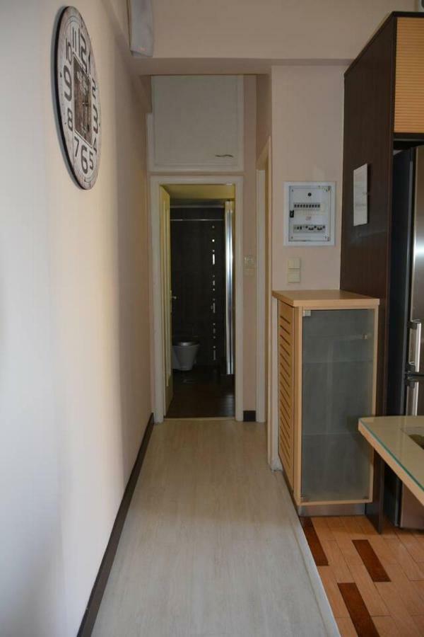 Modern Apartment, 5΄ Walk From Central Metro Station أثينا المظهر الخارجي الصورة